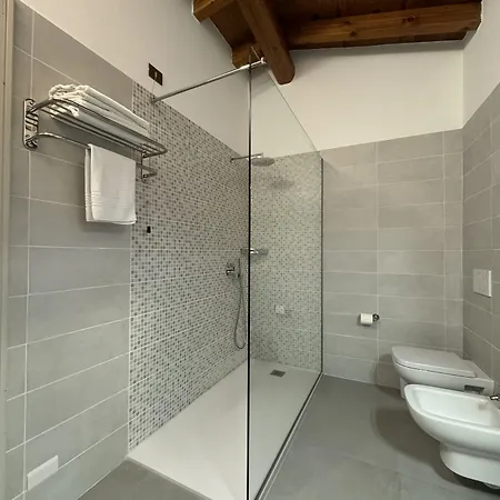 לינה וארוחת בוקר Michelina Castiglione dʼIntelvi