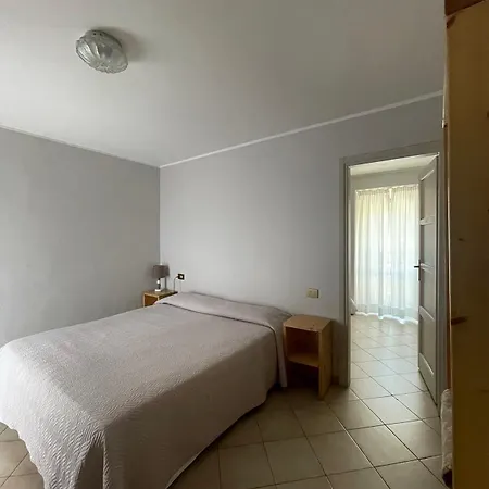 לינה וארוחת בוקר Michelina Castiglione dʼIntelvi