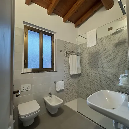 Couette-café Michelina Castiglione dʼIntelvi